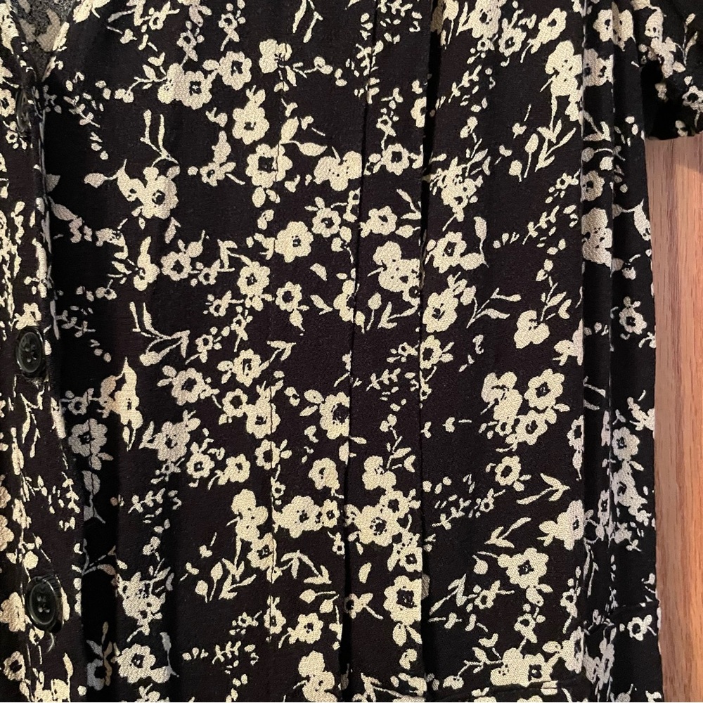 Maurices Black Floral V-Neck Jumpsuit - Picture 3 of 14